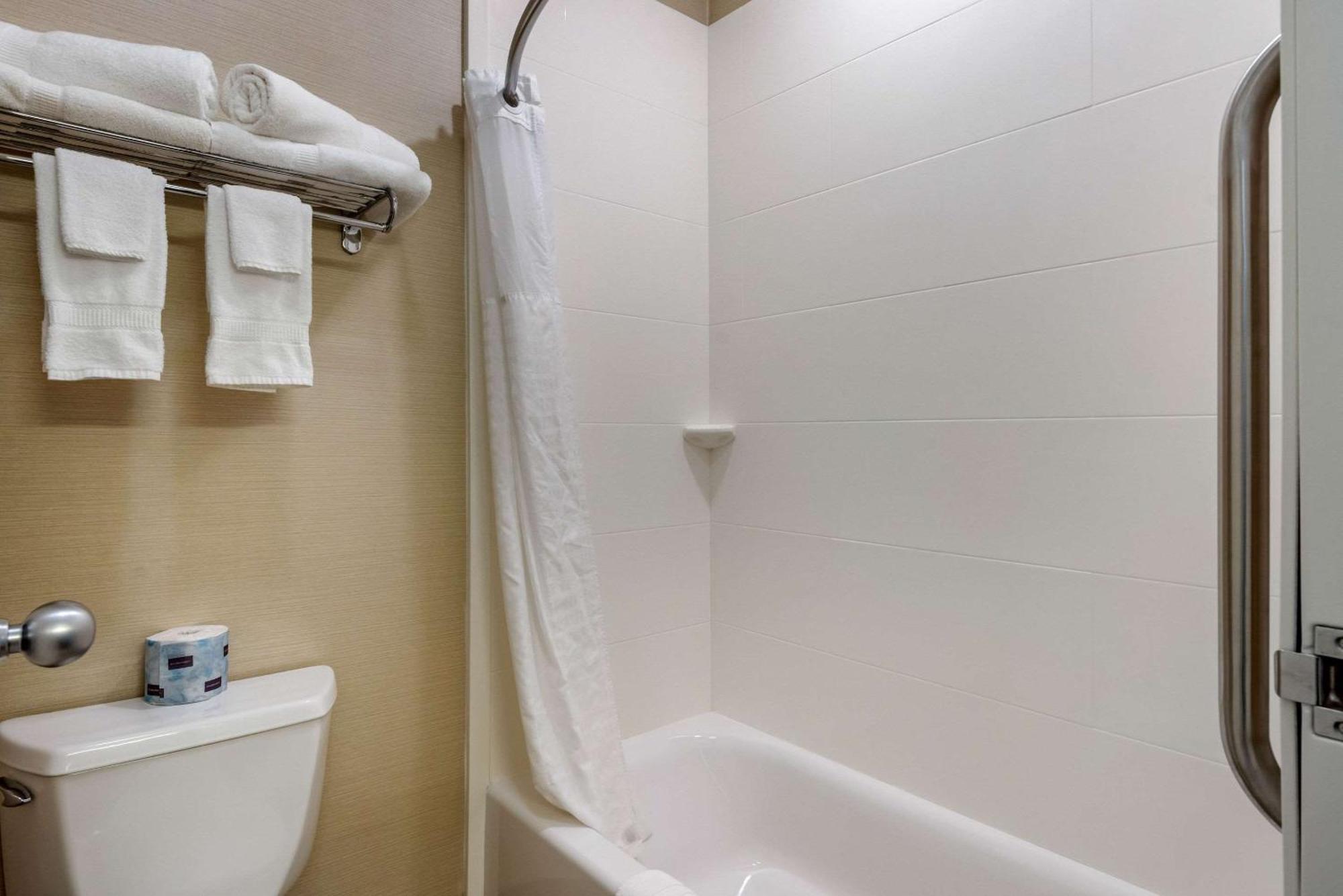 Comfort Inn Ellsworth - Bar Harbor Экстерьер фото
