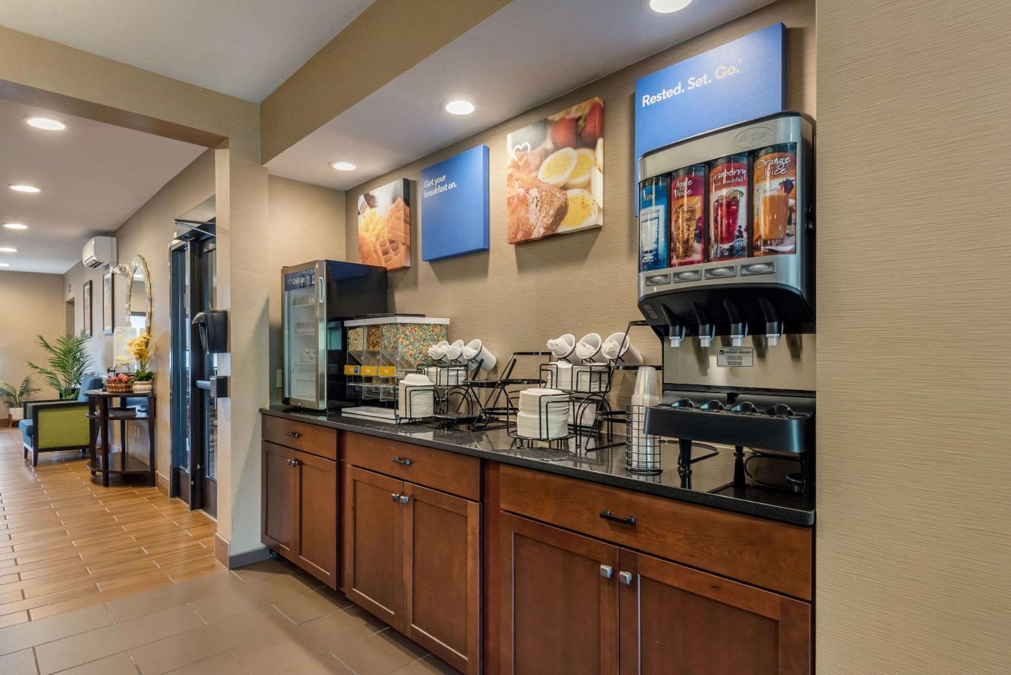 Comfort Inn Ellsworth - Bar Harbor Экстерьер фото